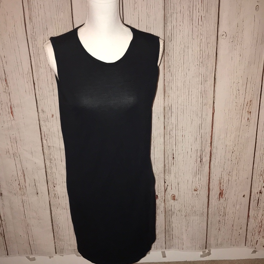Everlane black dress